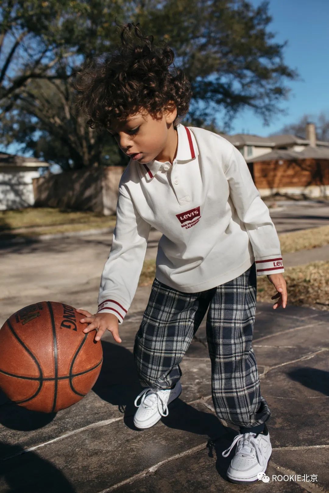 随机Rookie迎来五赛季高光表现,曼联球迷沸腾!